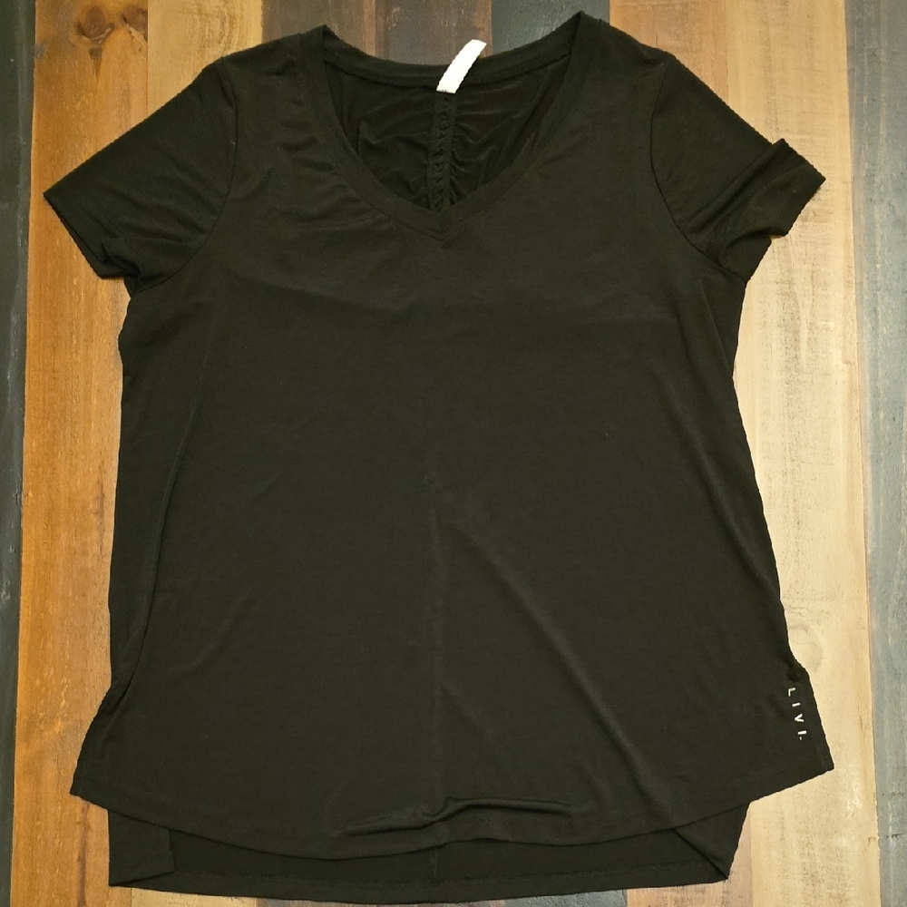 Livi By Lane Bryant Elegant Black V-Neck Tee With Cutout In The Back